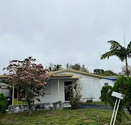 5th image of 2837 NW 8th St