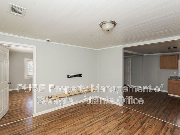 3rd image of 22 Edmond Leigh Cir