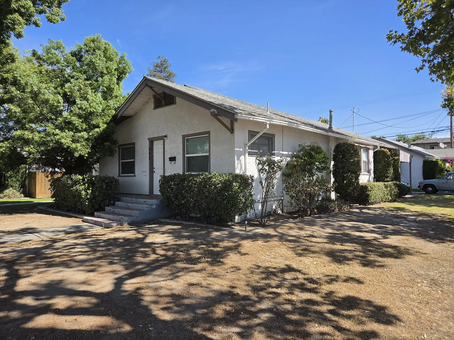 3 bed, 1500 sqft, $2,300 — Photo 2