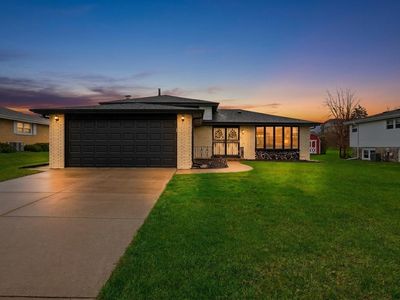 9S315 Cumnor Rd, Downers Grove, IL, 60516