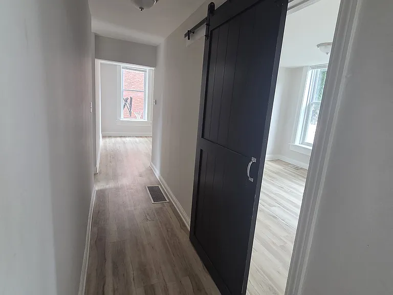 2867 W 21st St #1 — Photo 4