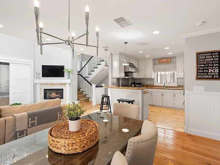705 1/2 Goldenrod Ave — Photo 10