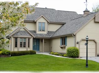 18500 Saint Andrew Ct, Brookfield, WI 53045