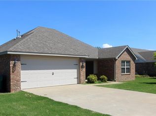 1220 Lariat Dr, Centerton, AR 72719