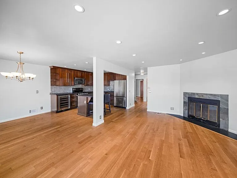 44 Bradford St — Photo 10