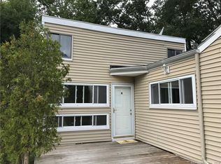 184 W Main St APT N, East lyme, CT 06357