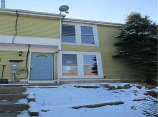 720 Summit Chase Dr, Reading, PA 19611