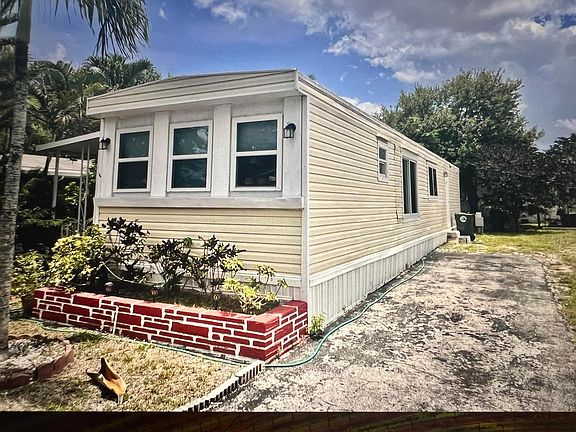 3rd image of 4540 NW 68th Street