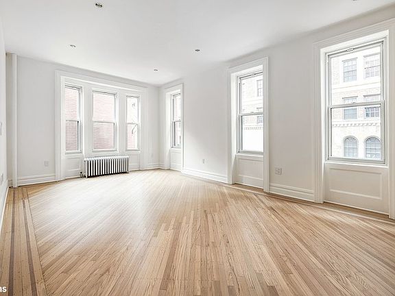 2nd image of 15 Clark St APT 2C