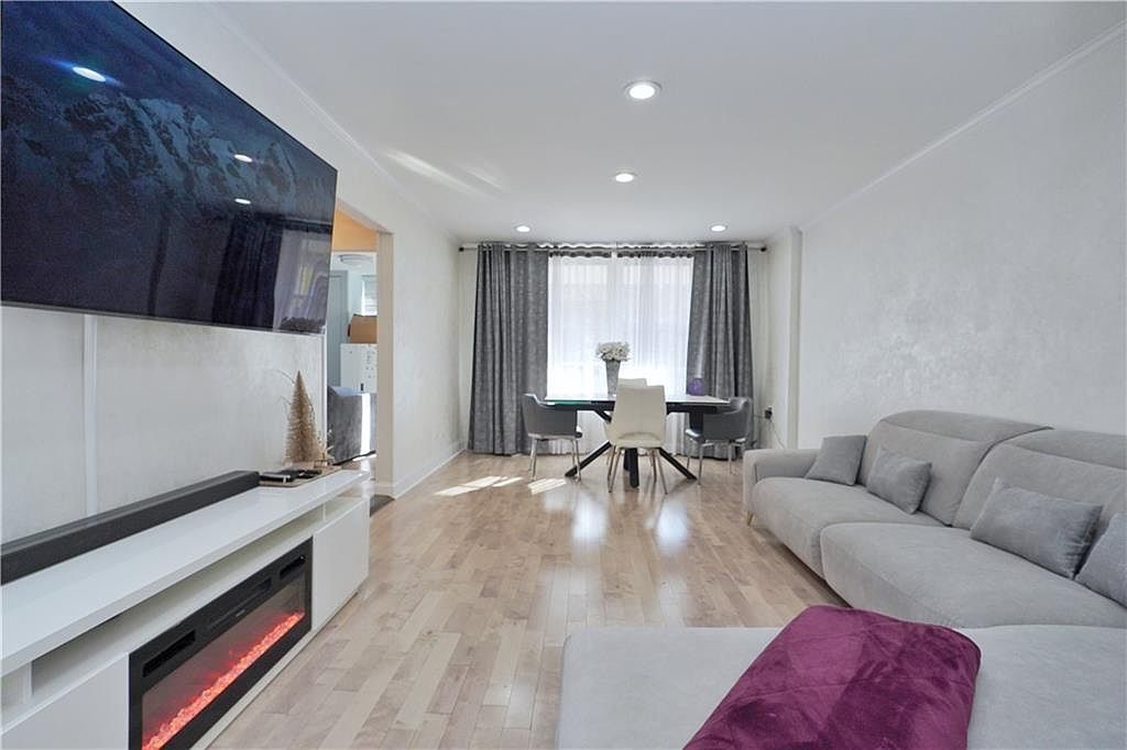 Apple - bioy 2711 W Beebe Capps Expy, Searcy, AR 72143 | Zillow
