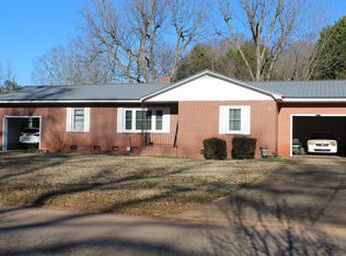 430 Price St, Roanoke, AL 36274