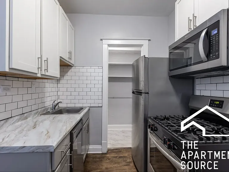 6252 N Lakewood Ave #1 — Photo 6