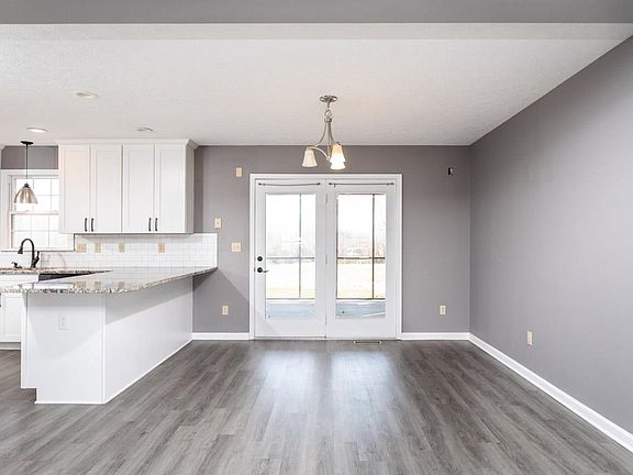 5th image of 10390 Whispering Pine Ln