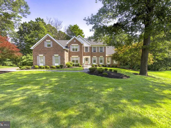 10 Newport Dr, Princeton Junction, NJ 08550