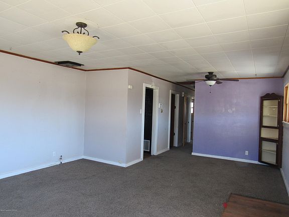 4th image of 906 N Orchard Ave