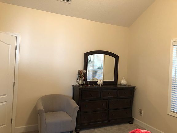 2nd image of 515 Eagle Blvd