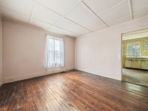 3rd image of 235 Standish Ave
