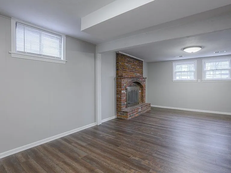6725 NW Hilldale Dr — Photo 33