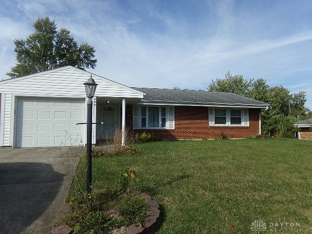 1st image of 286 Amsterdam Dr