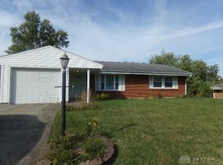 286 Amsterdam Dr, Xenia, OH 45385