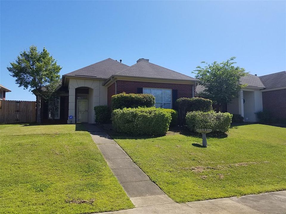 2nd image of 3729 Roswell Pl