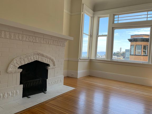 4th image of 1939 Jones St