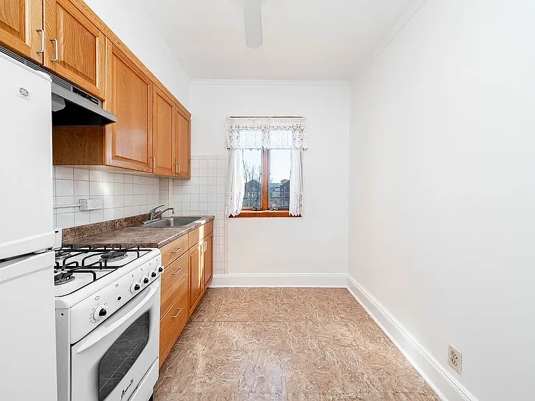 36-16 23rd Ave #2 — Photo 3