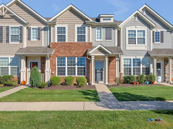 11421 Vermont Pl, Crown Point, IN 46307