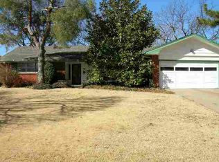 1325 Farmstead St, Wichita, KS 67208