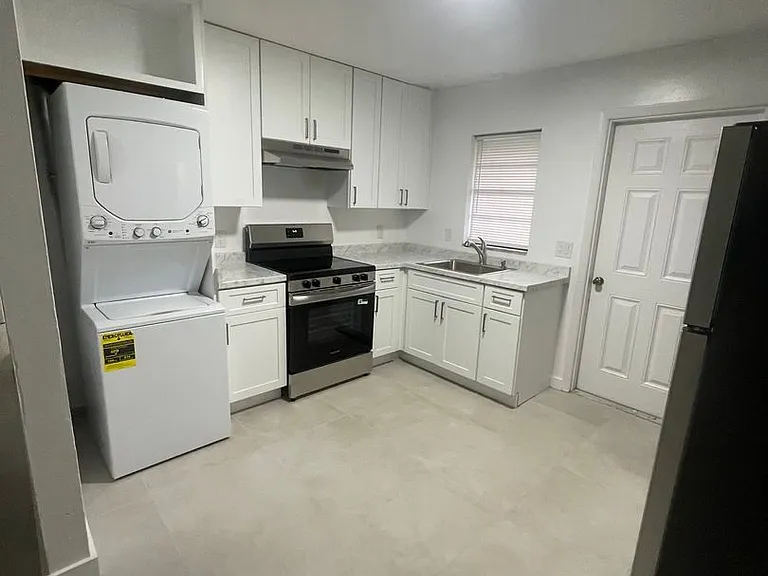 308 Pleasant Grove Rd — Photo 1