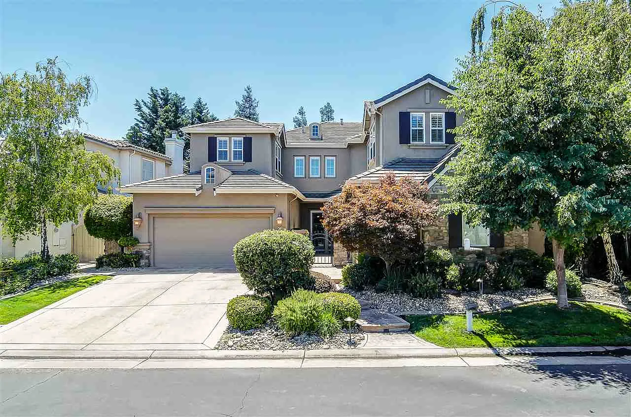 4242 Spyglass Dr photo 1