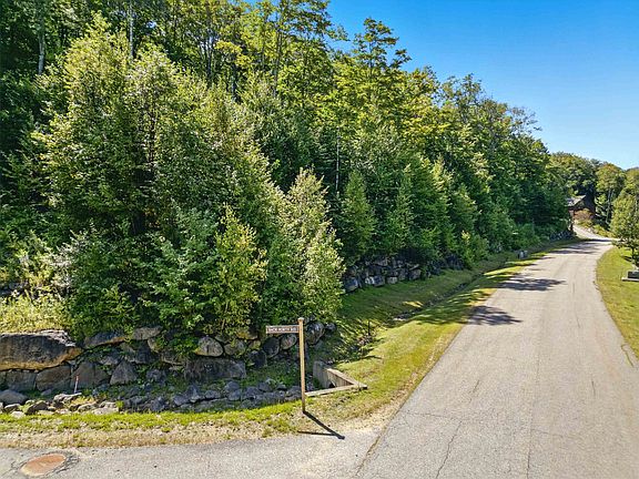 3rd image of 15 Hay Hill Road