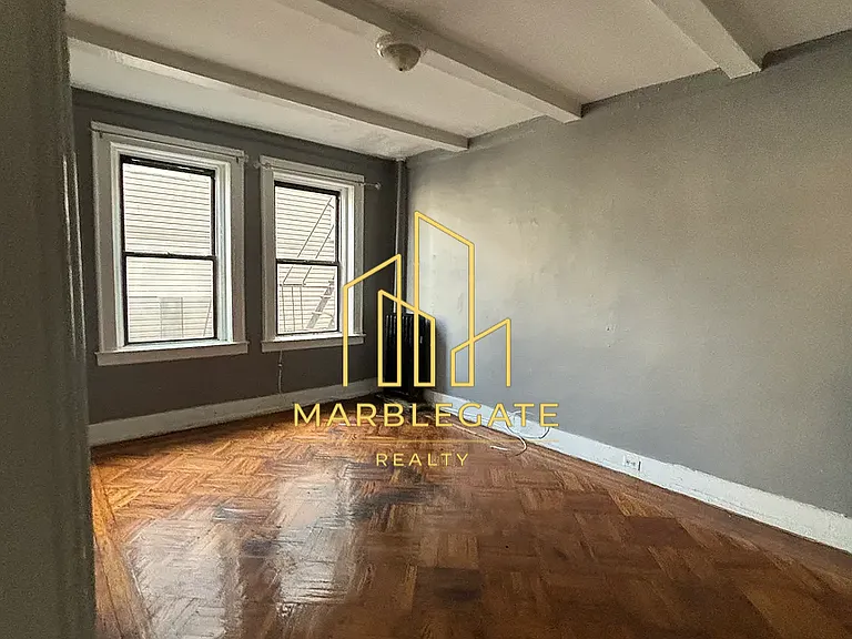 329 Park Ave #33 — Photo 5
