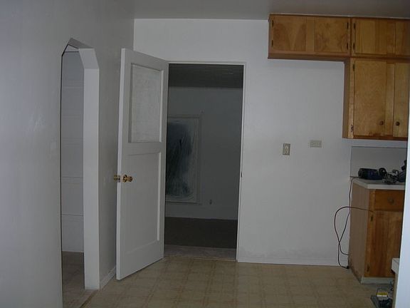 Hall way to kitchen