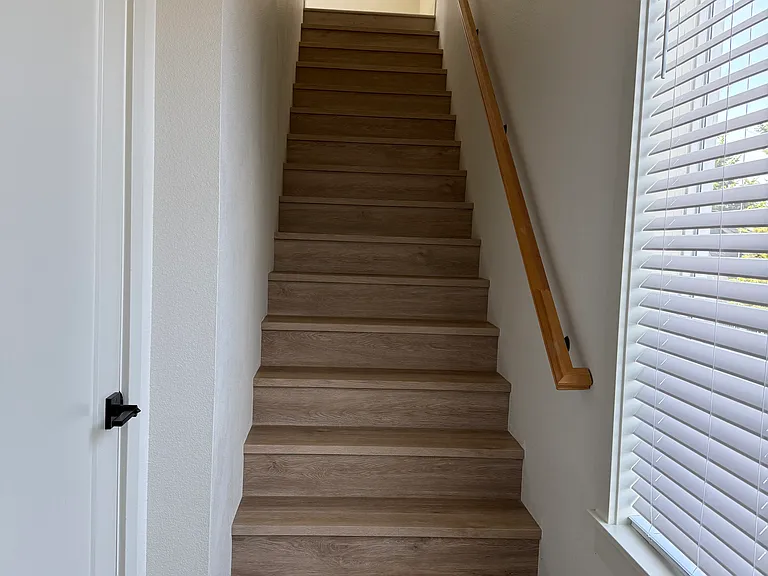 3311 NE 42nd Pl #1 — Photo 4