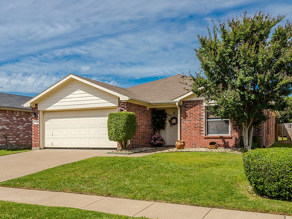 Front Yard from the street