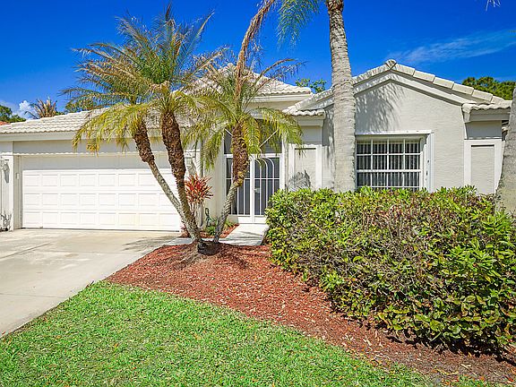 2nd image of 7008 SE Twin Oaks Circle