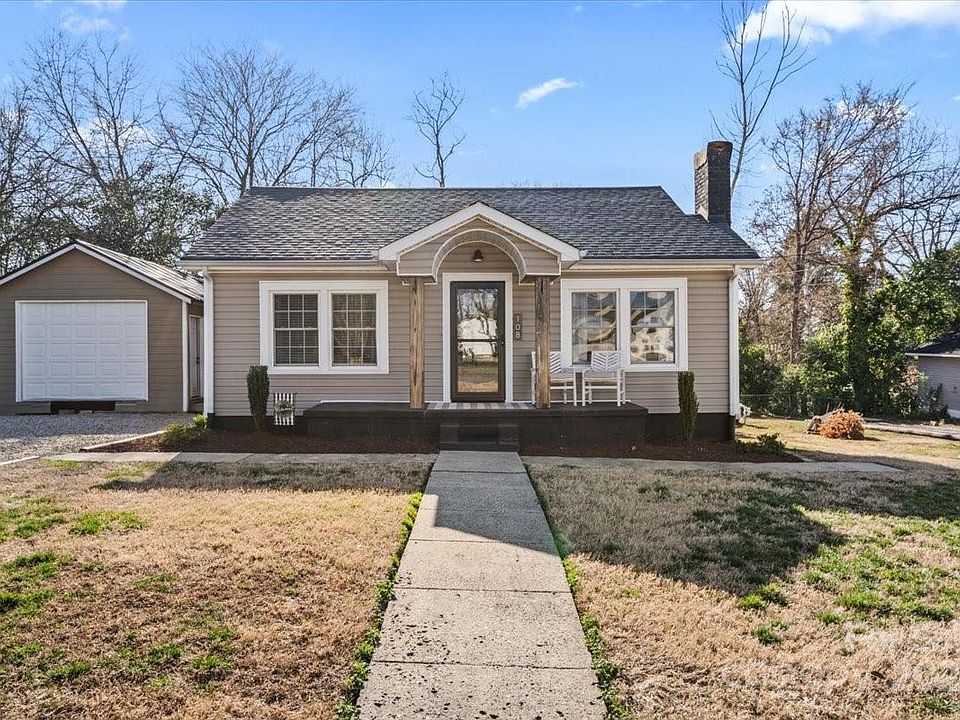 1st image of 108 S Buckoak St