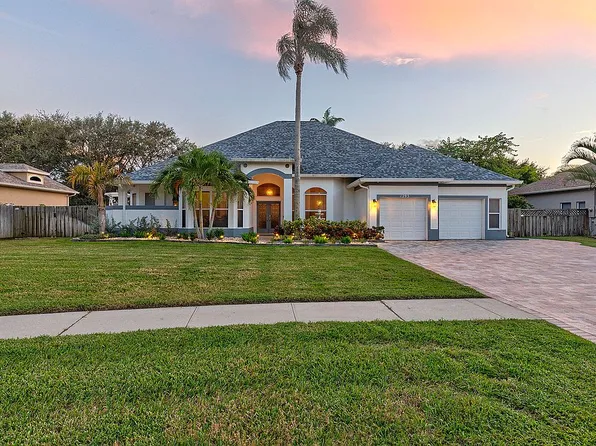 1295 Mercedes Dr, Merritt Island, FL 32952