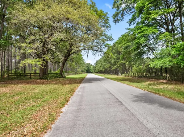 1 Frisco Ln, Johns Island, SC 29455