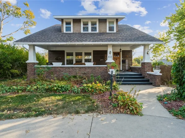 935 Central Ave, Marion, IA 52302