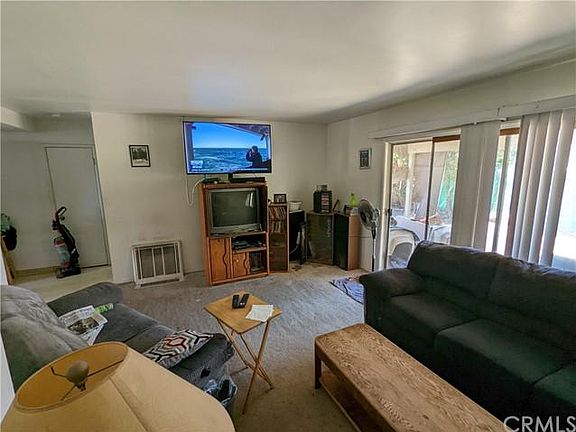 3rd image of 13611 Los Angeles St