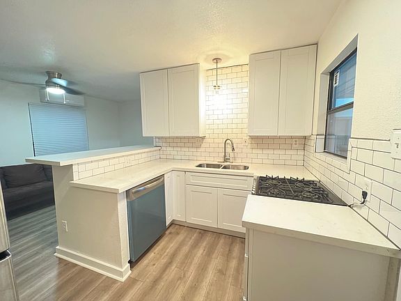 4th image of 1805 Missouri St #1