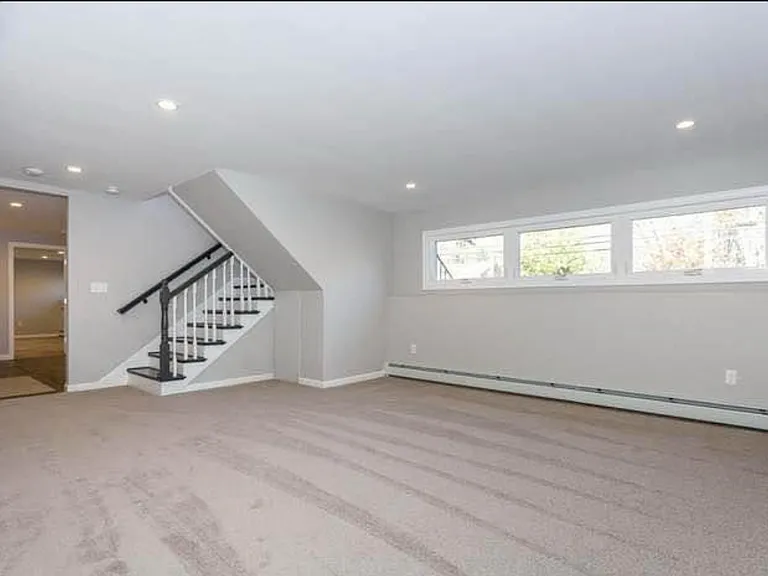 115 Grove St — Photo 11
