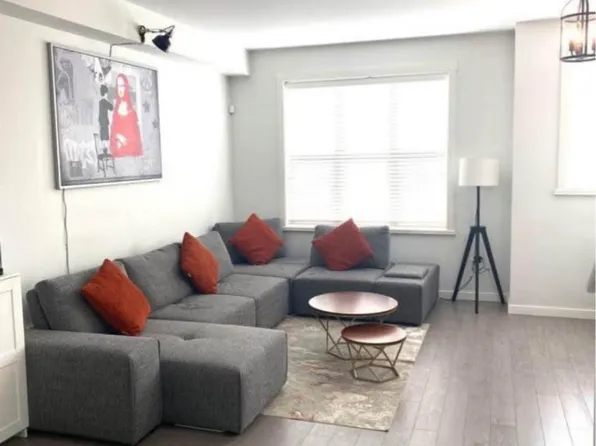 14838 61st Ave #2, Surrey, BC V3S 2P3