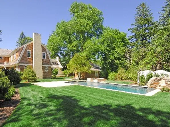 17 Jericho Ln, East Hampton, NY 11937