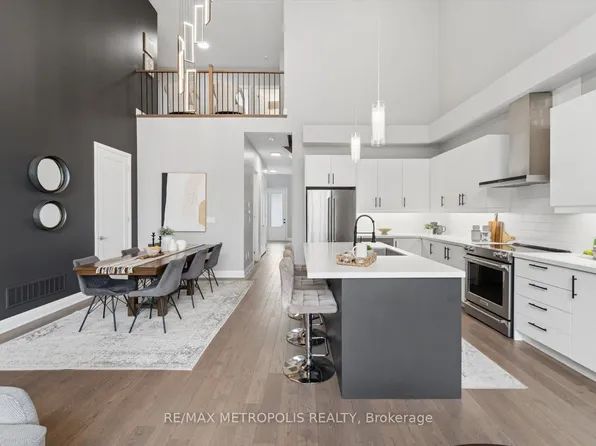 19 Vern Robertson Gate, Uxbridge, ON L9P 0R9