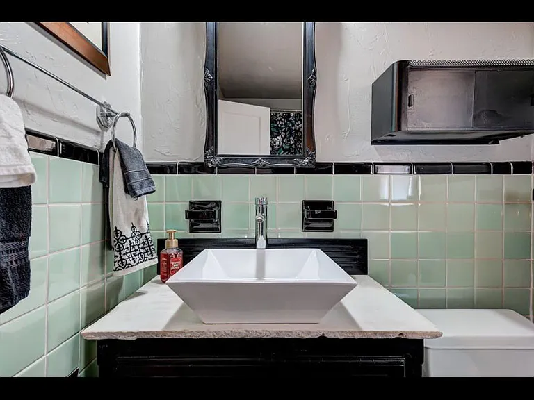 3217 N Villa Ave — Photo 23