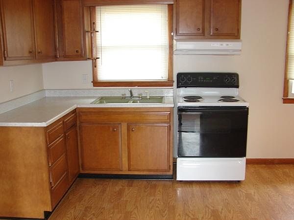 2nd image of 1607 Brenda Sue Dr