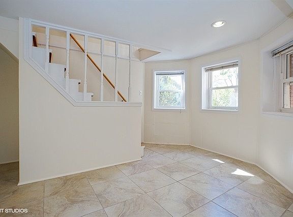 4th image of 3119 N Paulina St